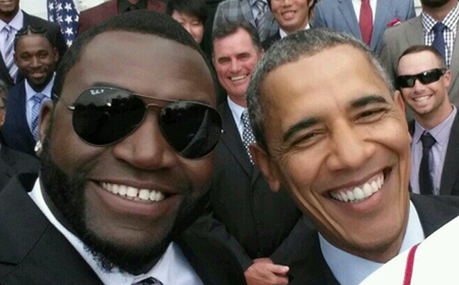 White House in legal talks with Samsung over Obama selfie