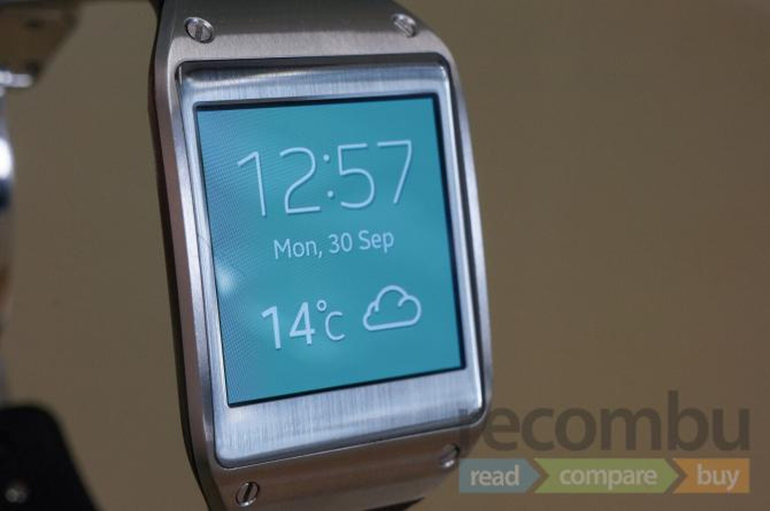 HTC wants to rock your wrist in 2014