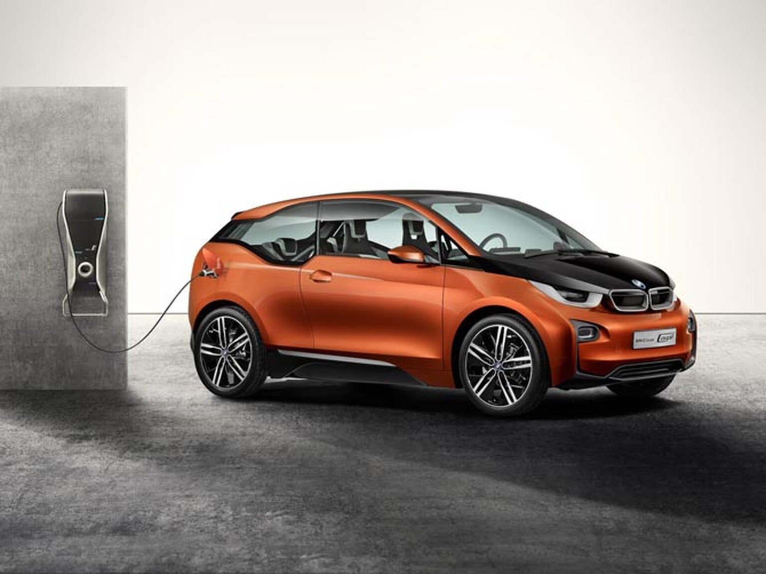 BMW i3 electric car to come with free petrol car