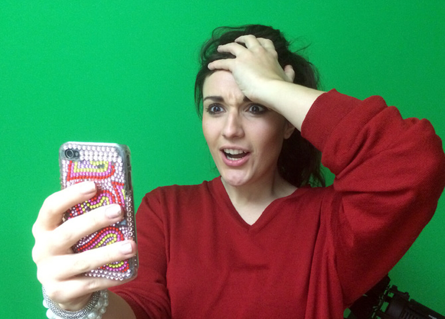 Constantly checking your phone makes you stressed, finds report