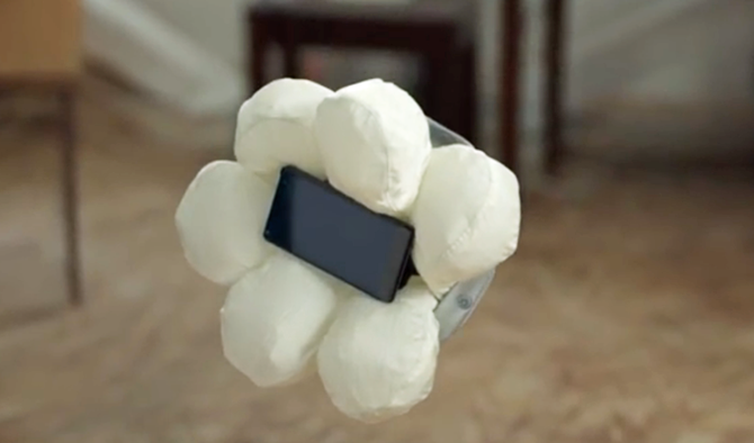 Honda uses airbags to make smartphones smashproof
