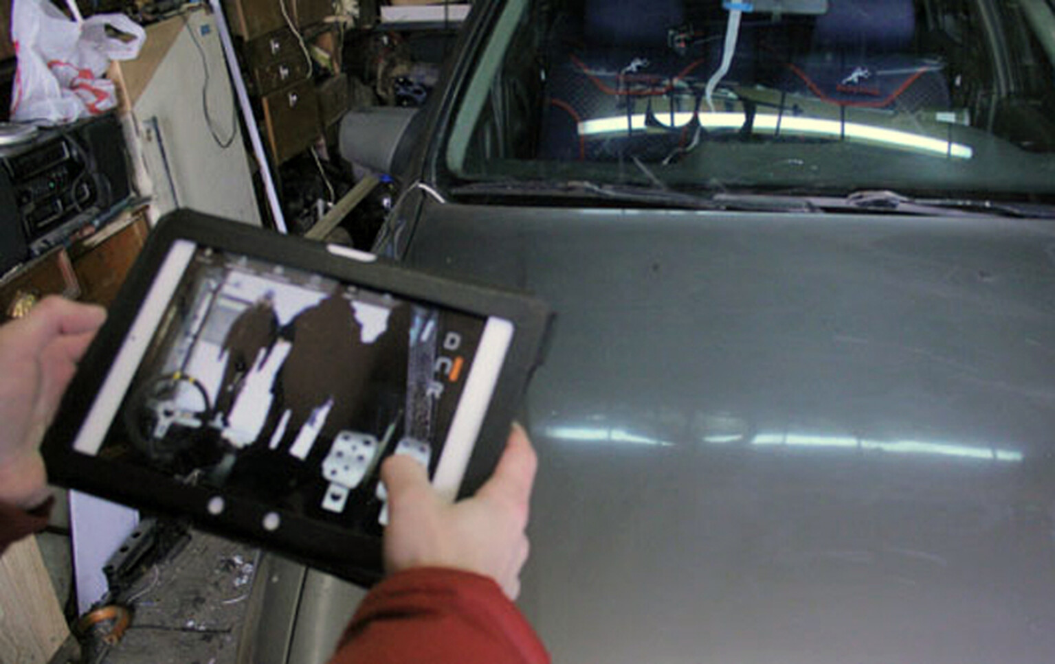 Russians build iPad-controlled car