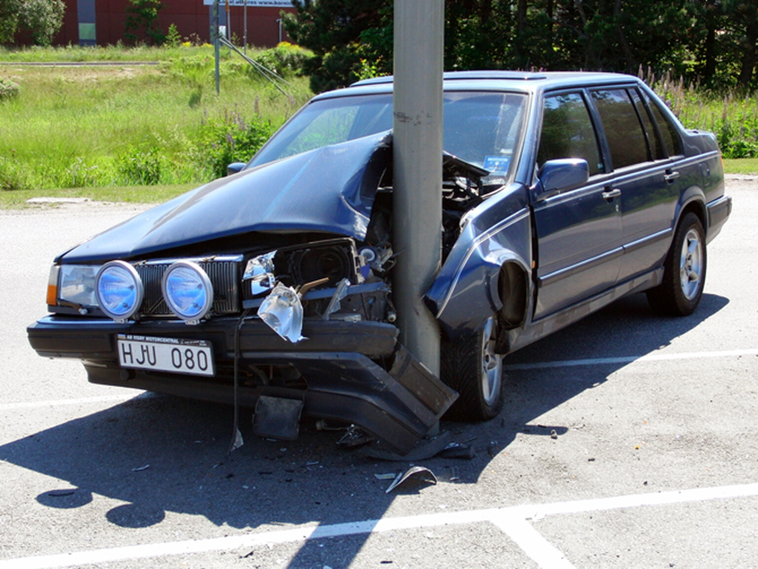 1 million motorists driving around in crash damaged vehicles