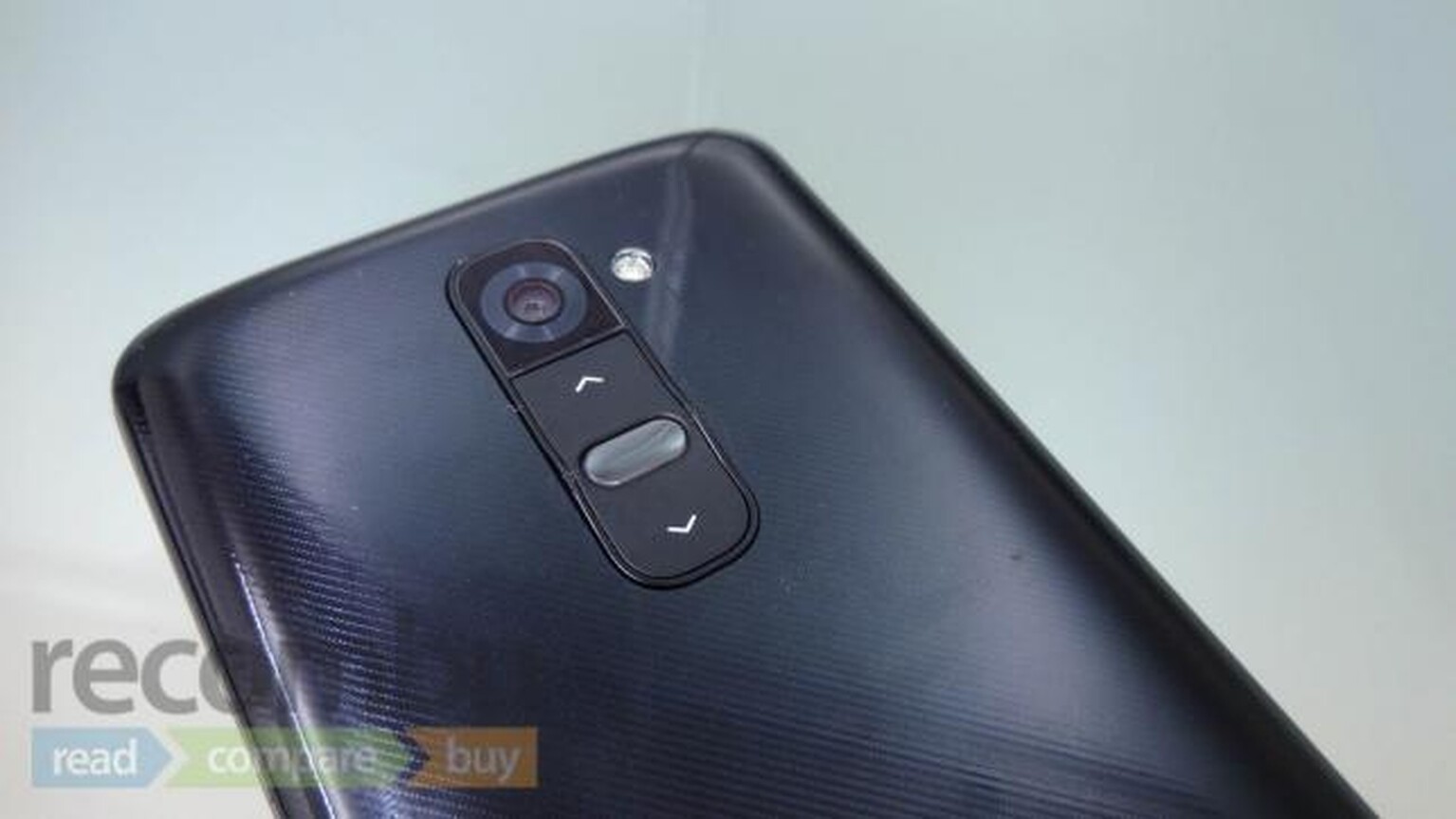 Good Deal: Three has the LG G2 for £400 on PAYG