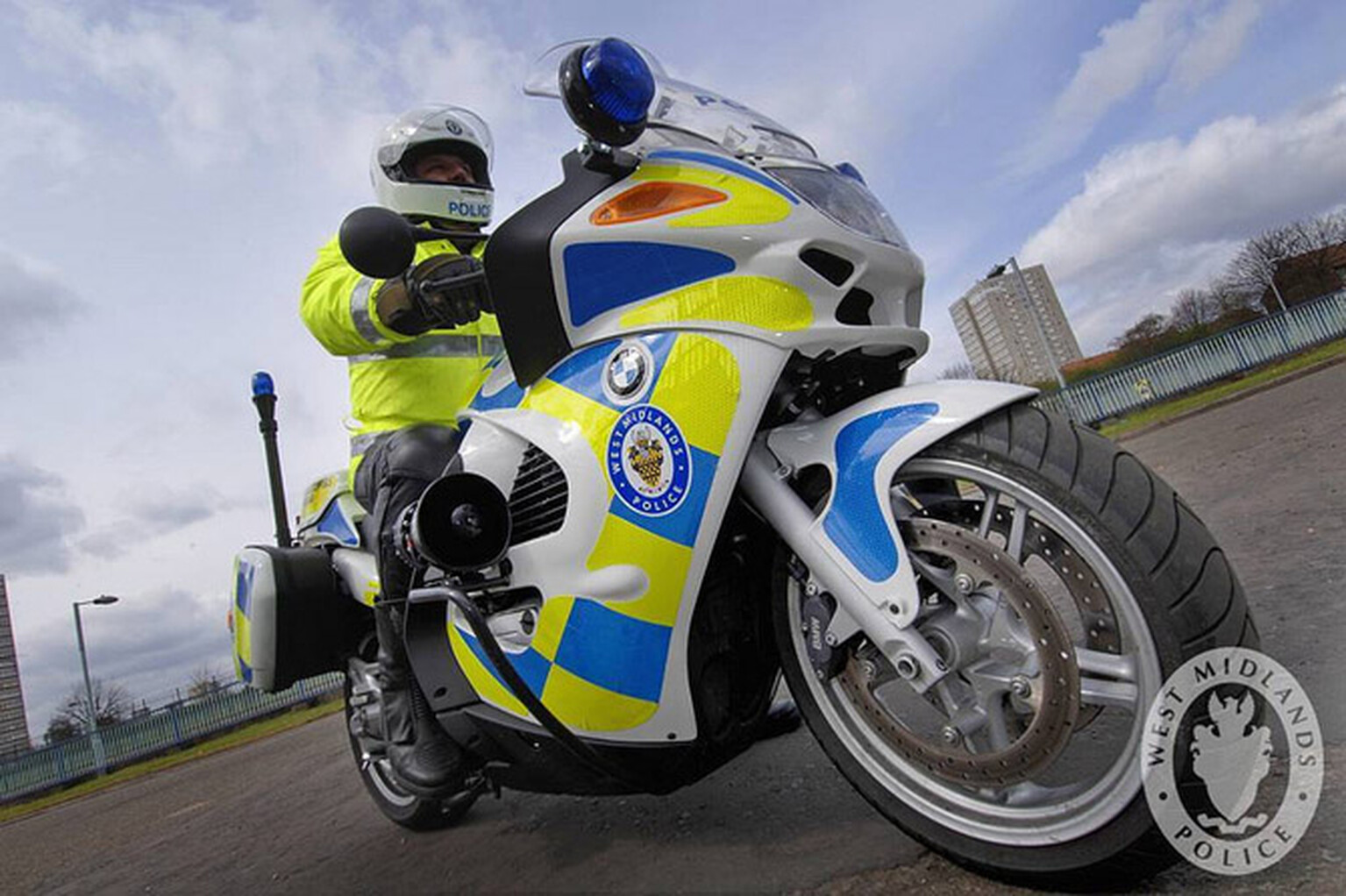 Oxford Motorcyclist fined for not wearing seatbelt