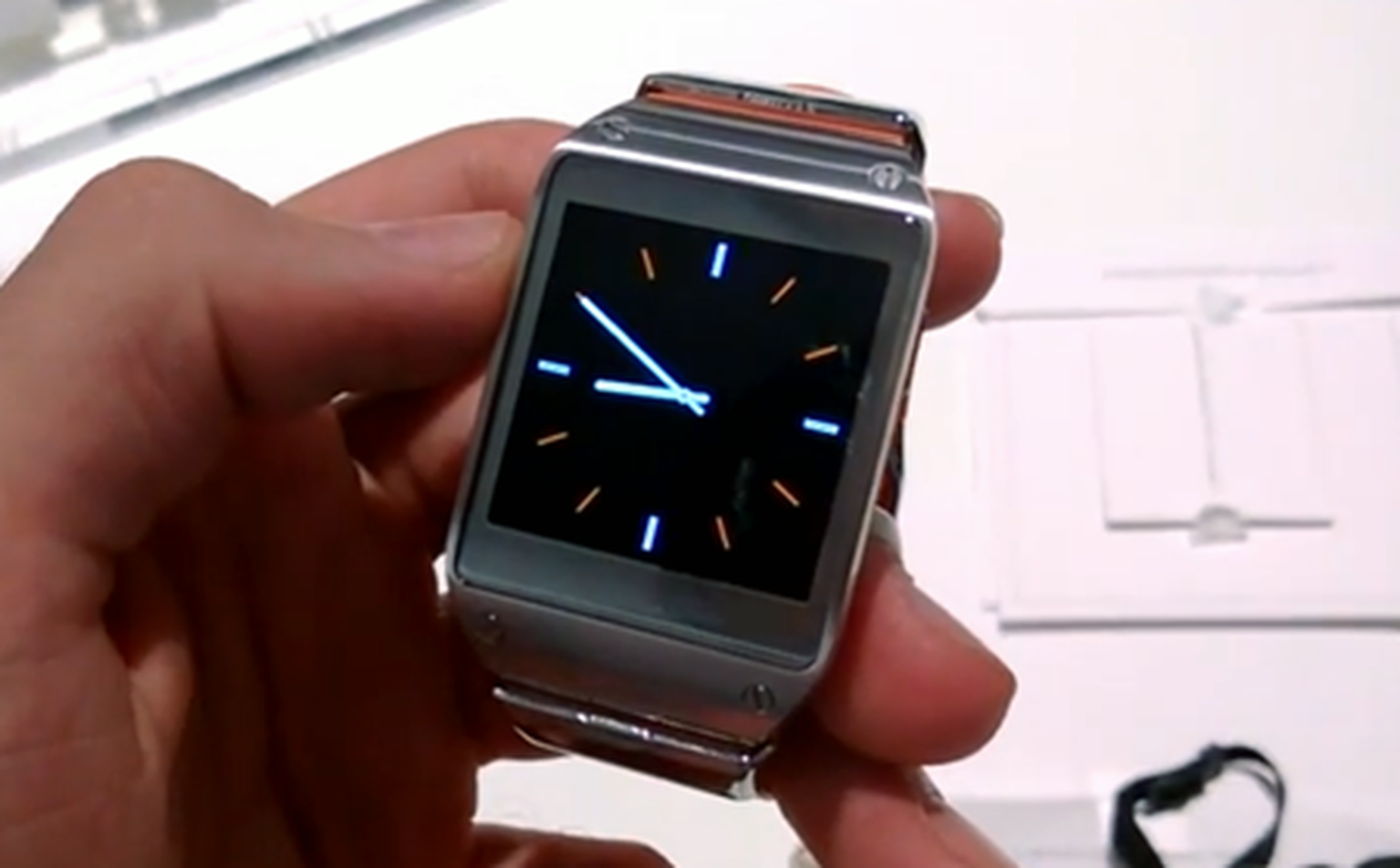 The Samsung Galaxy Gear is a chunky and buggy attempt at a smartwatch (hands-on)