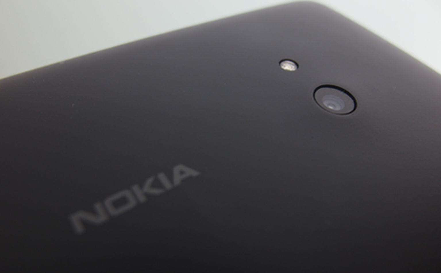 Nokia Lumia 625 Review: In Depth