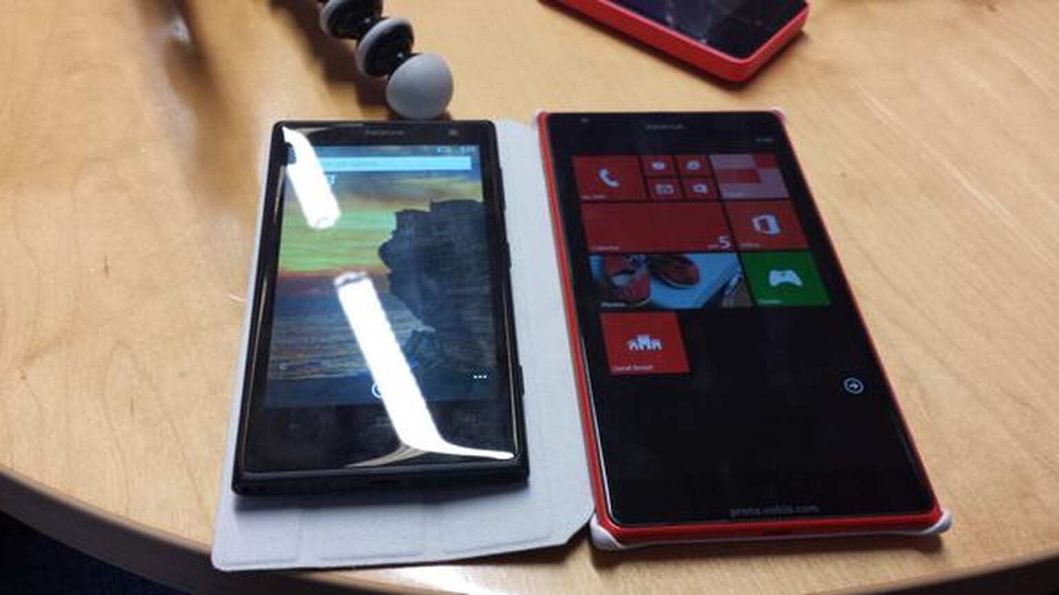 Here's the first good look at the Lumia 1520, Nokia's rumoured 6-inch Windows Phone