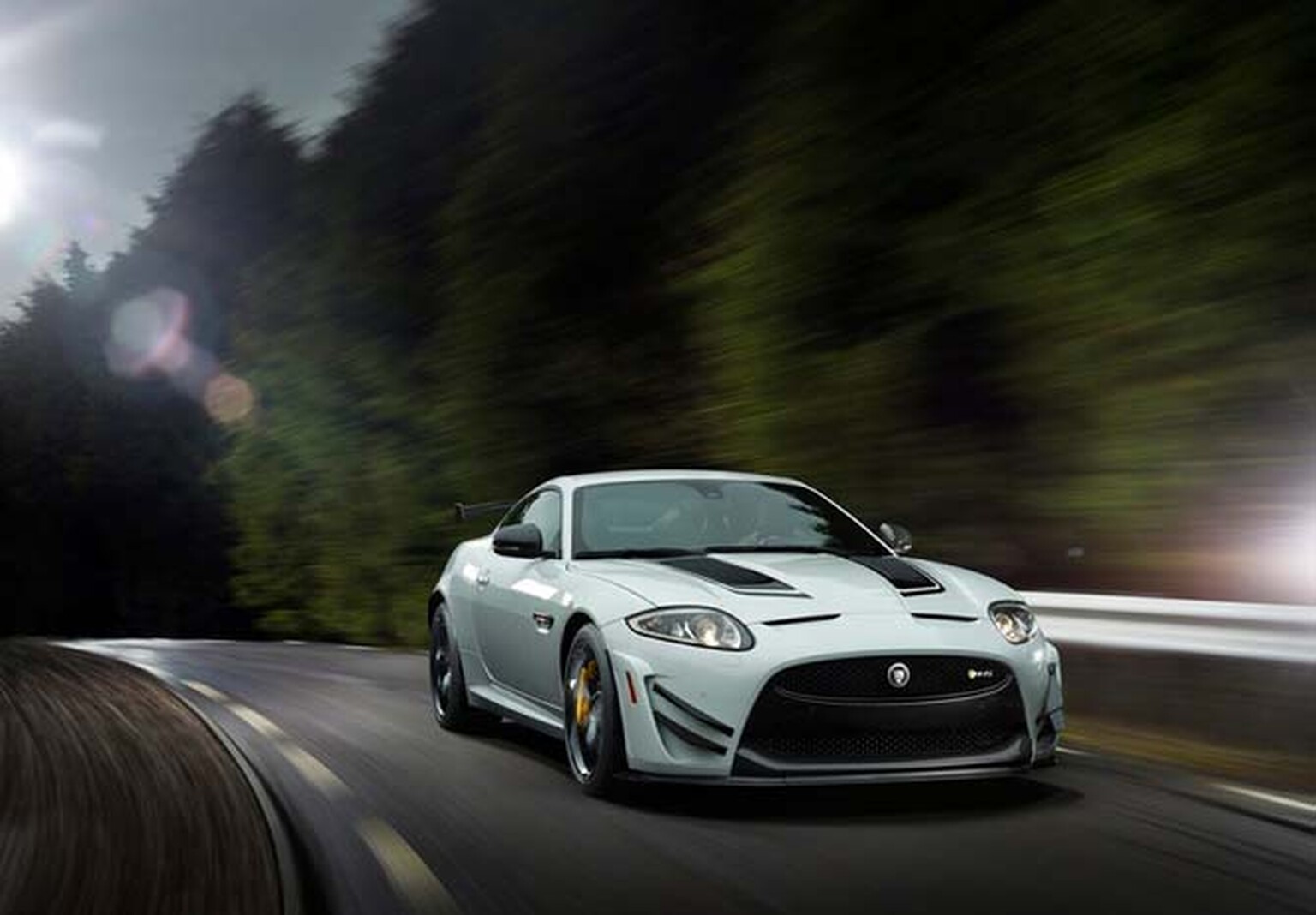 Jaguar XKR-S GT will chew you up, spit you out, chew you up again