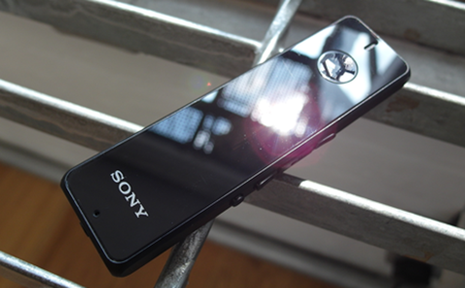 Sony SBH52 smart Bluetooth handset review