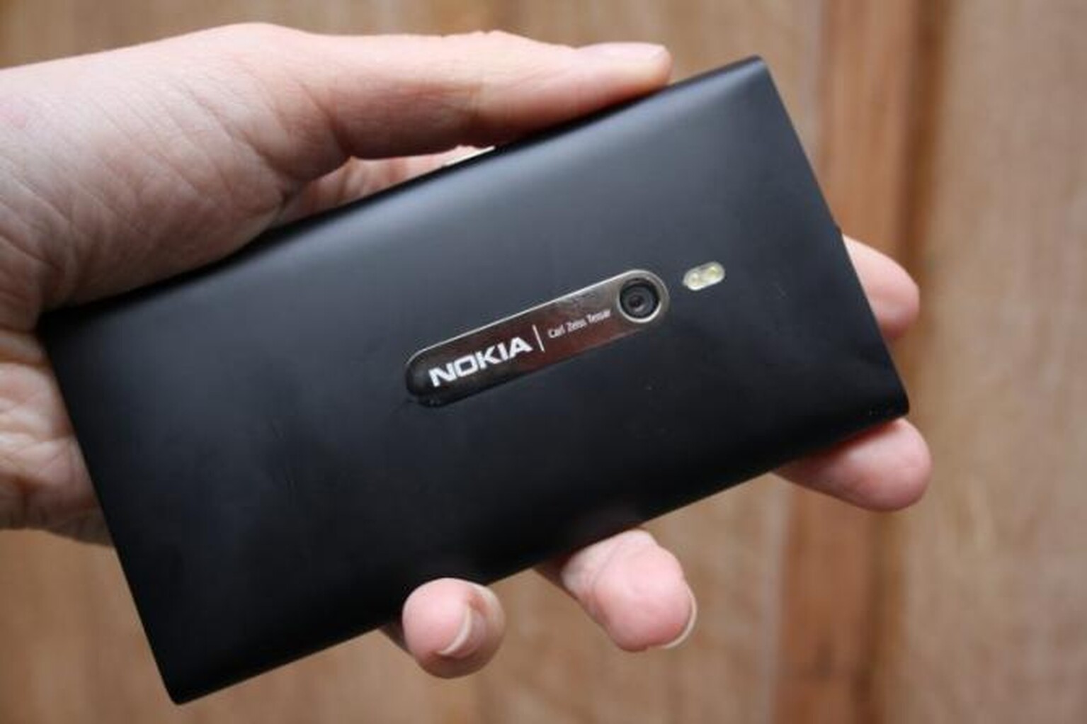 Nokia sold 7.4 million Lumia phones in Q2, but lost €115 million