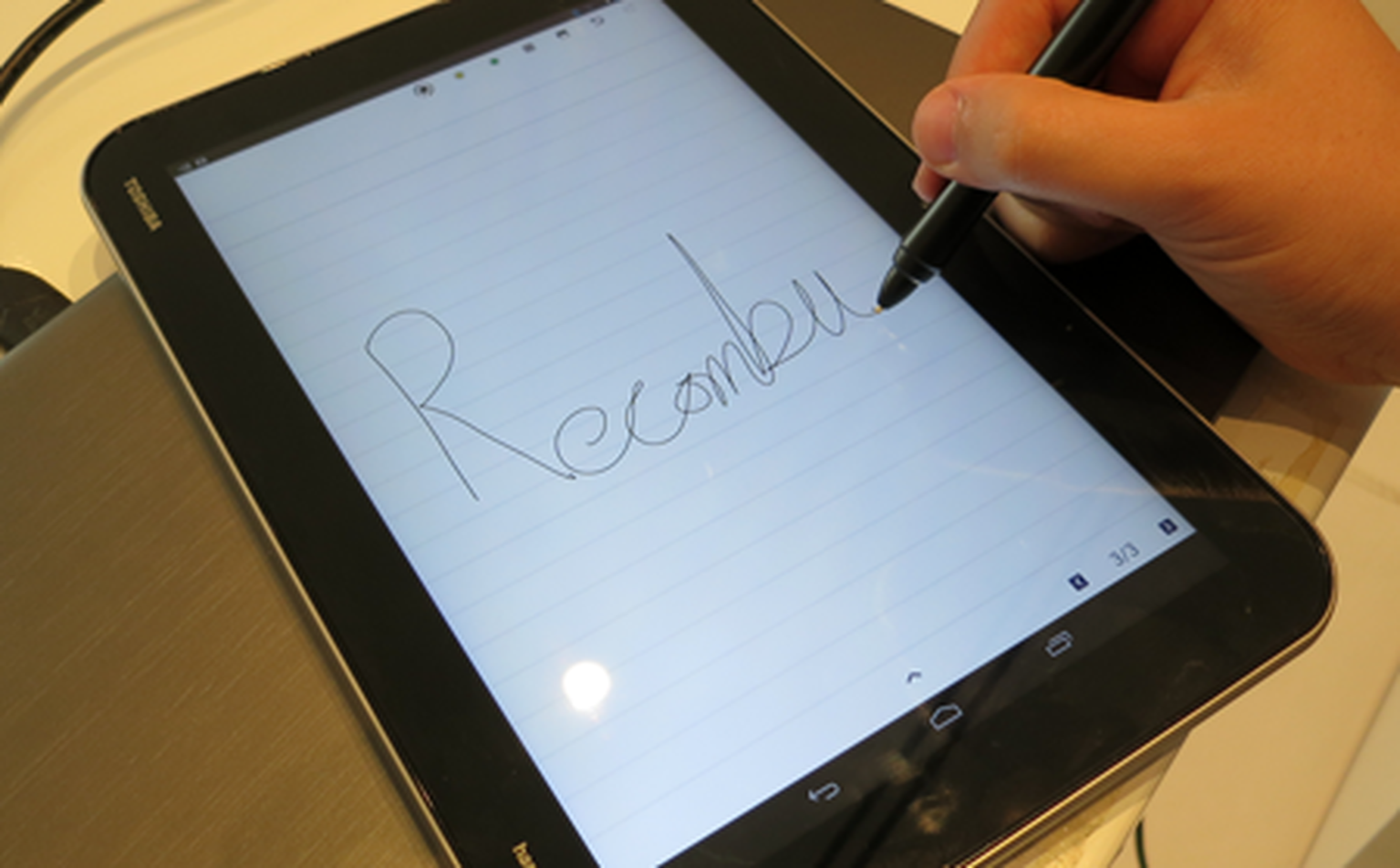 Toshiba Excite Write Review: Hands On