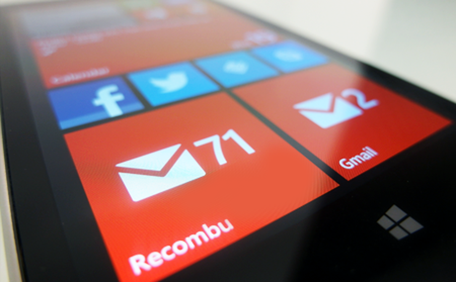 Nokia Lumia 925 Review: In Depth