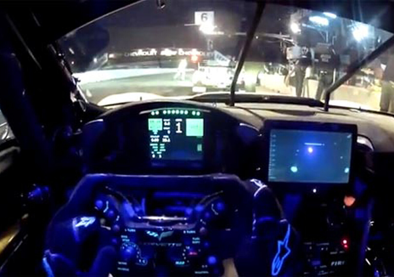 Rear-facing radar system keeps race cars from crashing
