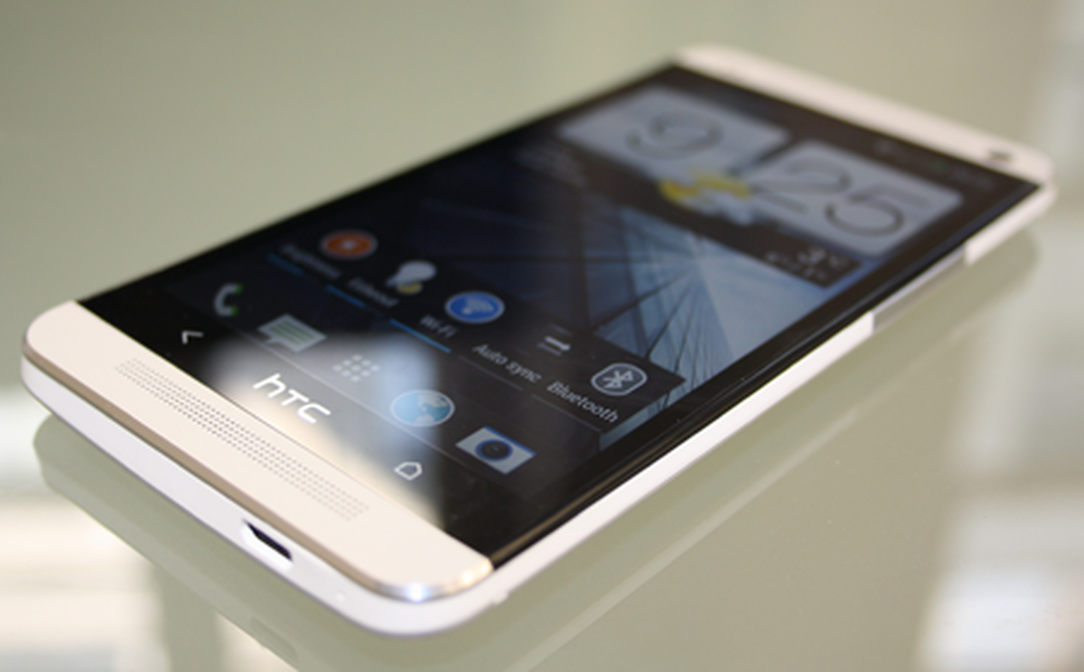HTC One Tips and Tricks: updated with video