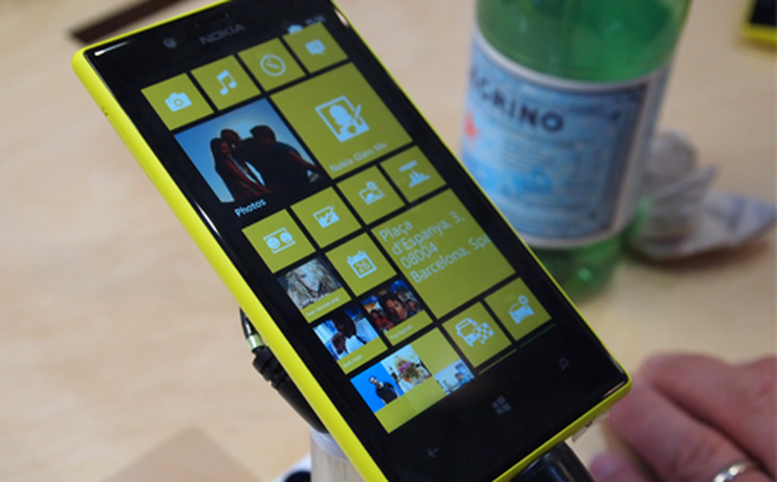 Nokia Lumia 720: Hands-on photos and video
