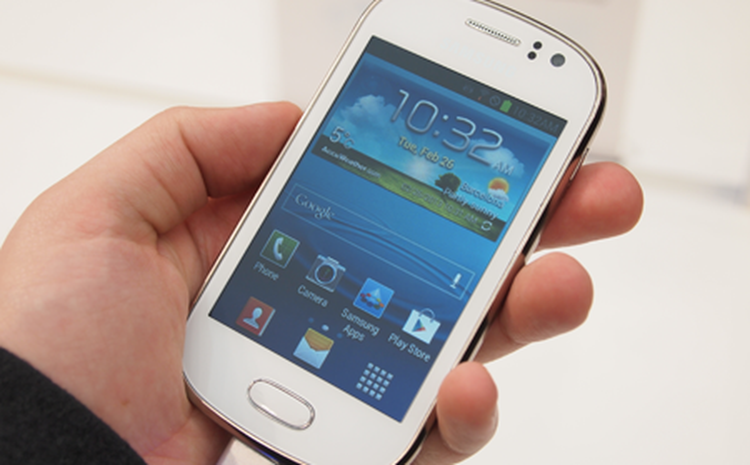 Samsung Galaxy Fame: Hands-on photos and video