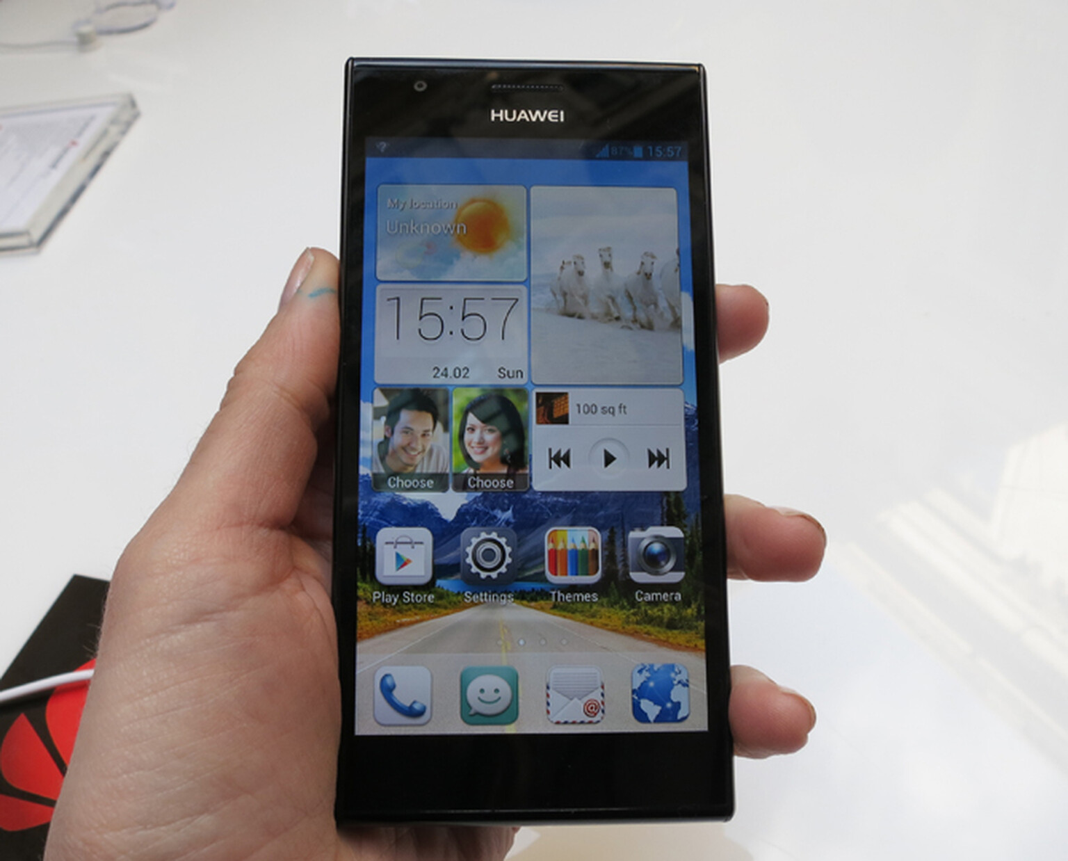 Huawei Ascend P2 hands-on photos and video