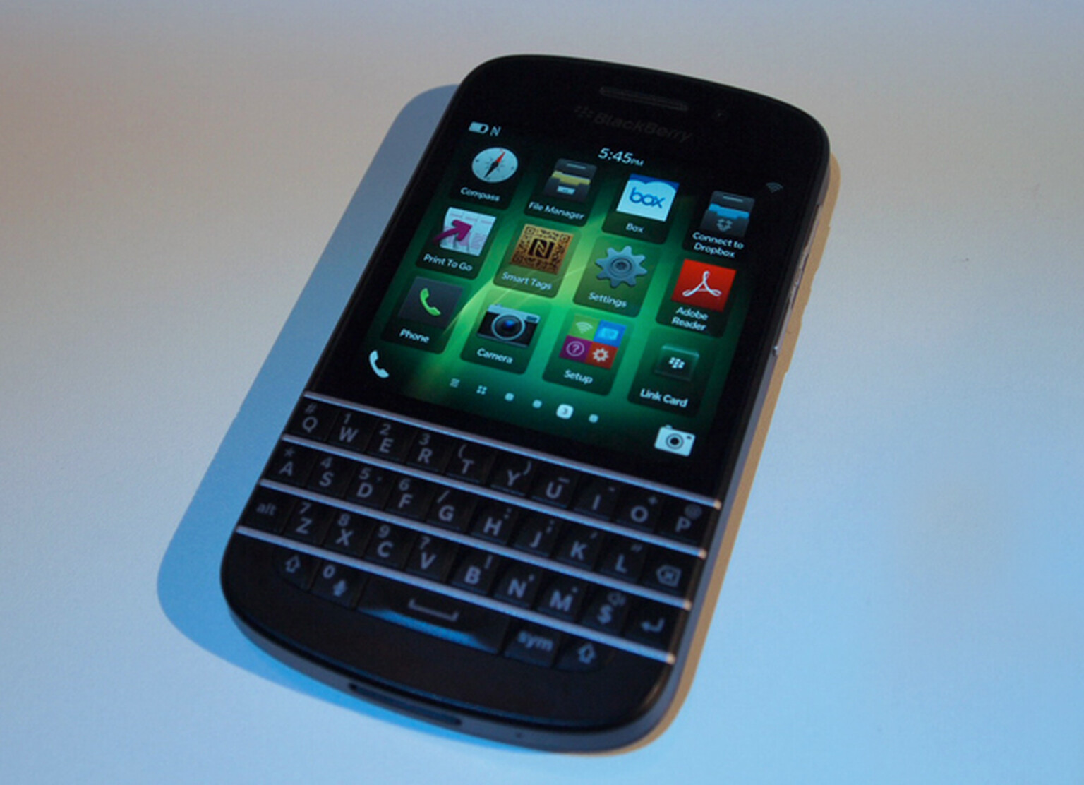 BlackBerry Q10 hands-on photos and video