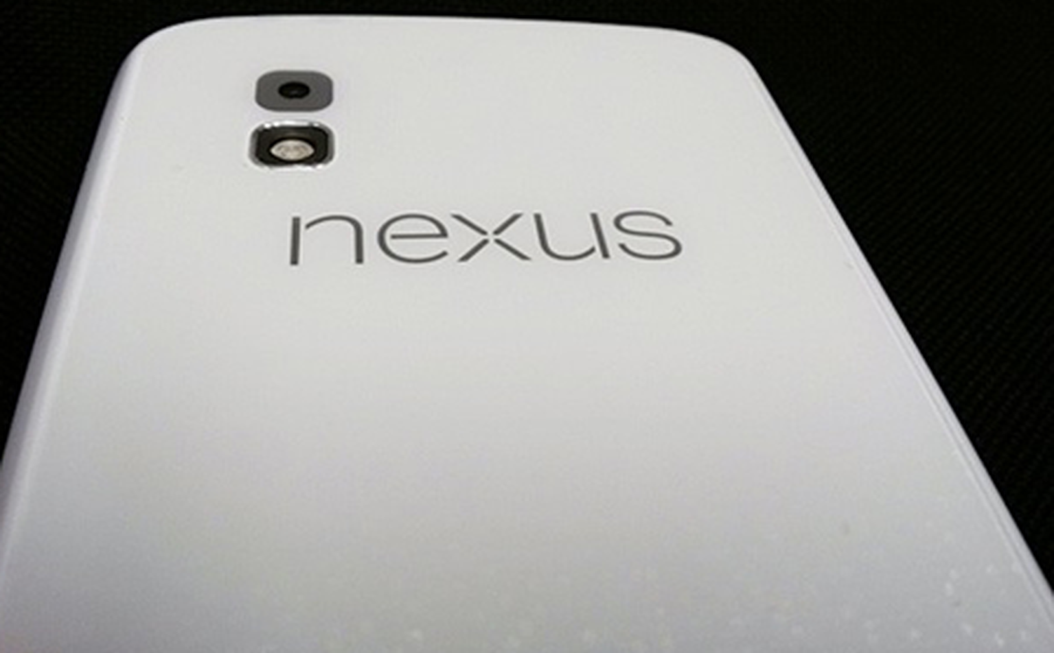 Google Nexus 4 online availability returns January 30th/31st, white version on the way too?