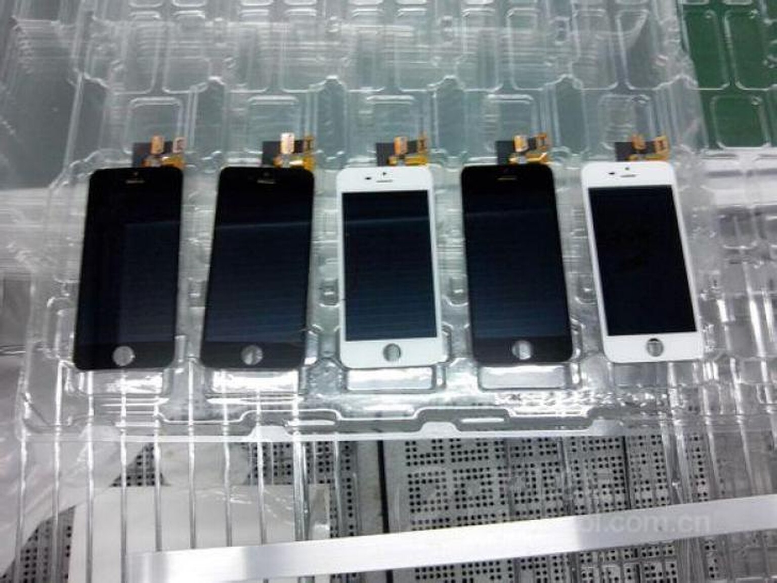 Apple iPhone 5S possible manufacturing spy shots emerge