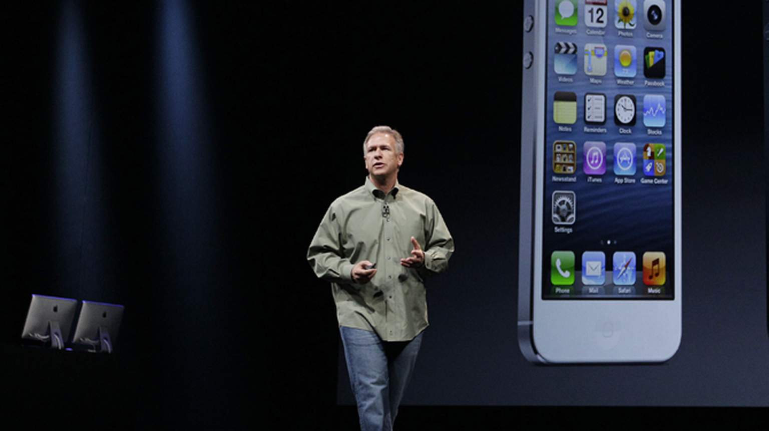 Apple’s Phil Schiller refutes cheap iPhone reports