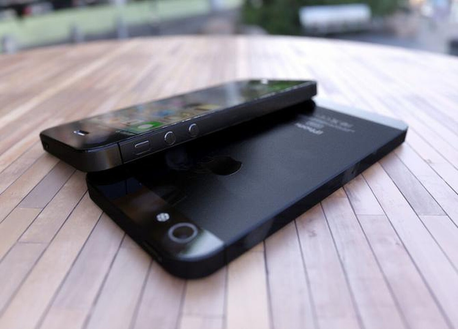 Is Apple planning a cheaper iPhone for 2013?