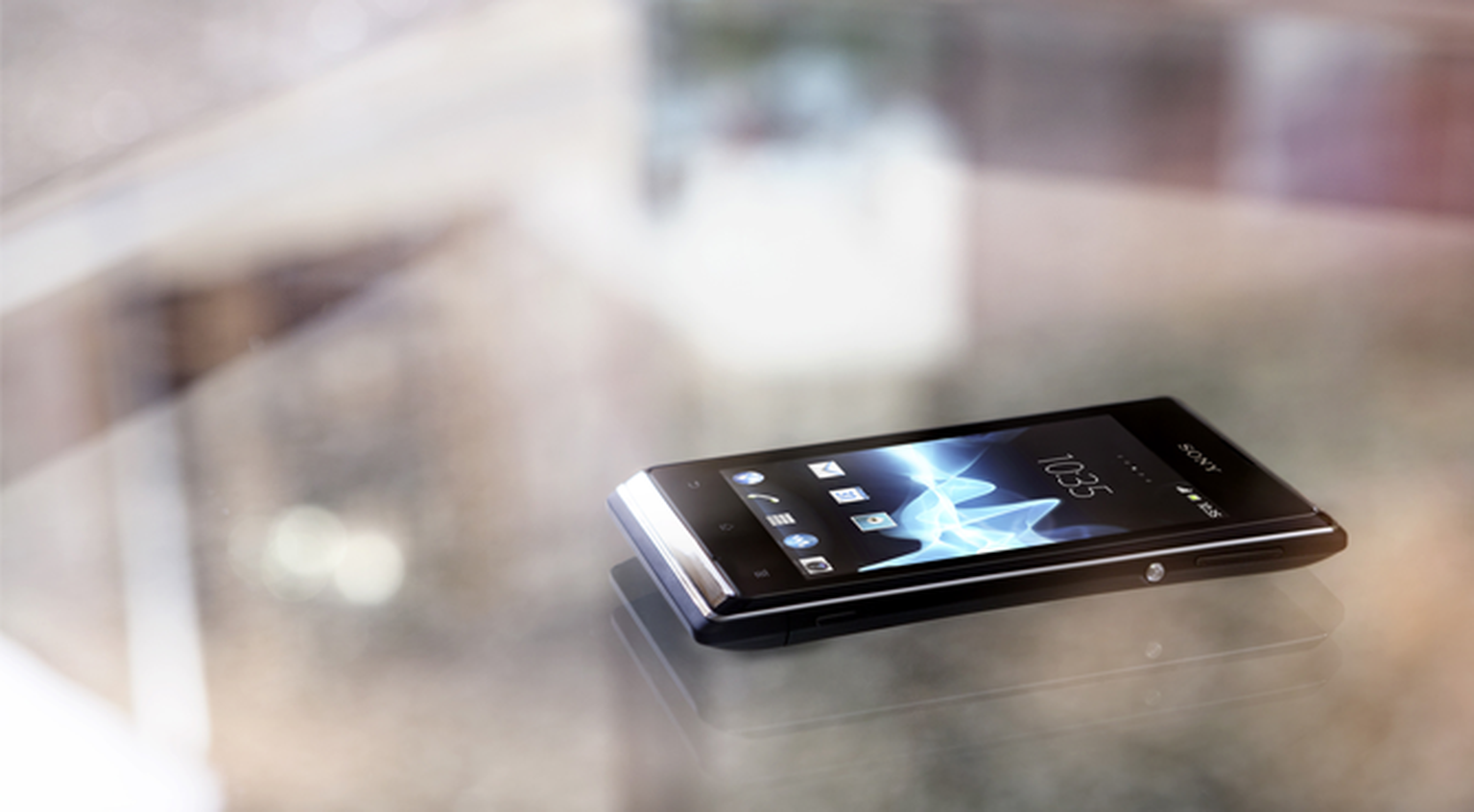 Sony Xperia E: Making phone calls the top priority again with HD Voice