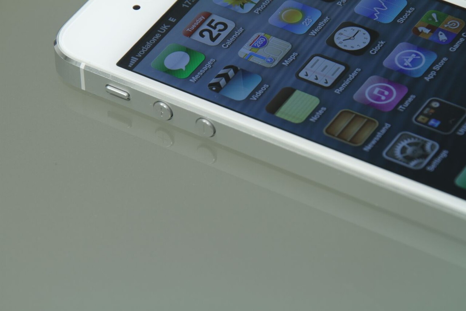 Apple iPhone 5 Review: In Depth
