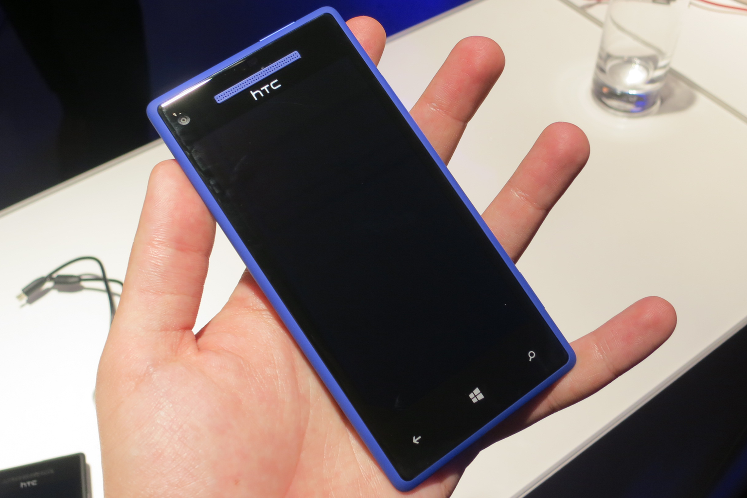 Windows Phone 8X by HTC hands-on