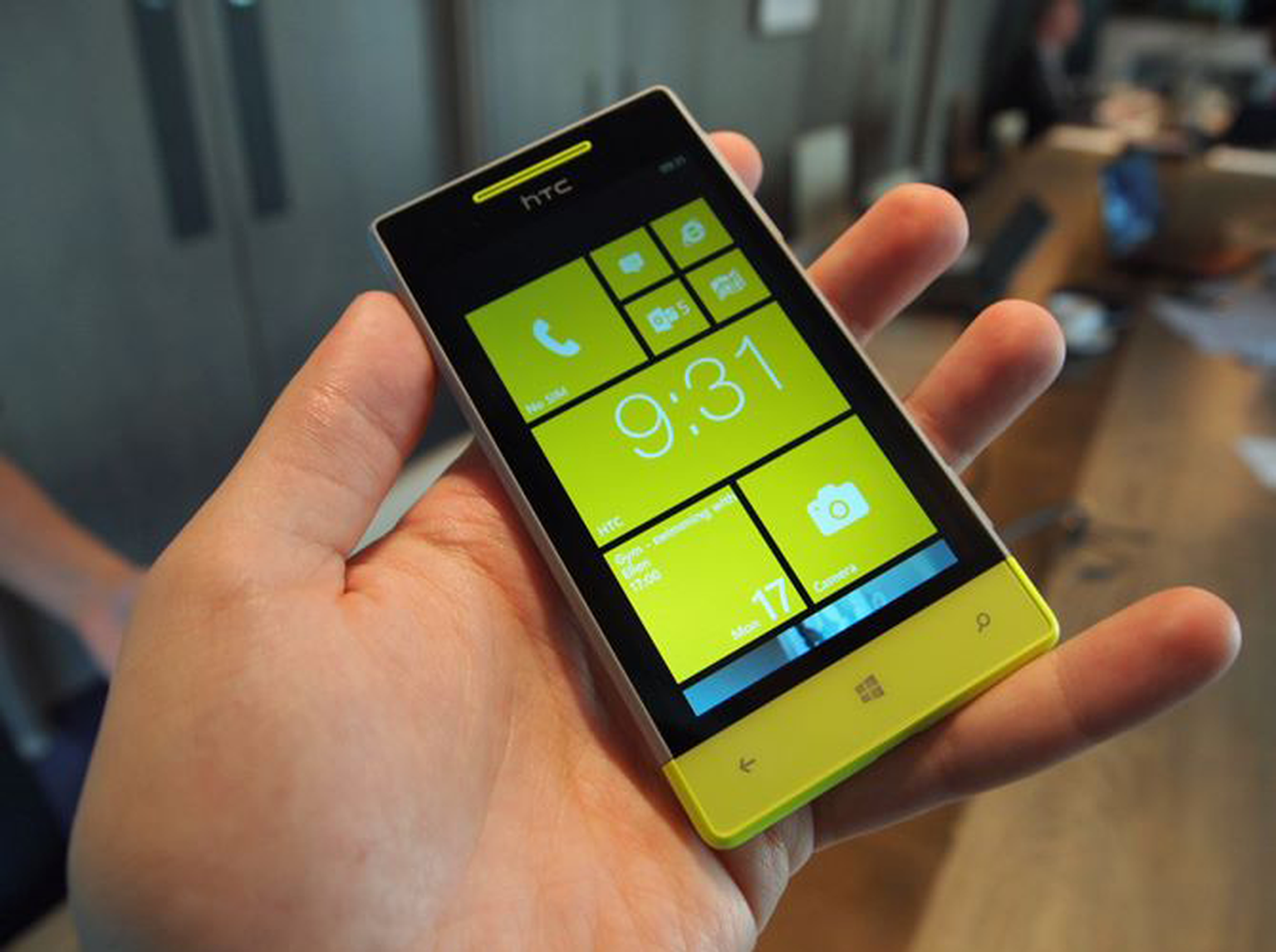 Windows Phone 8S by HTC hands-on
