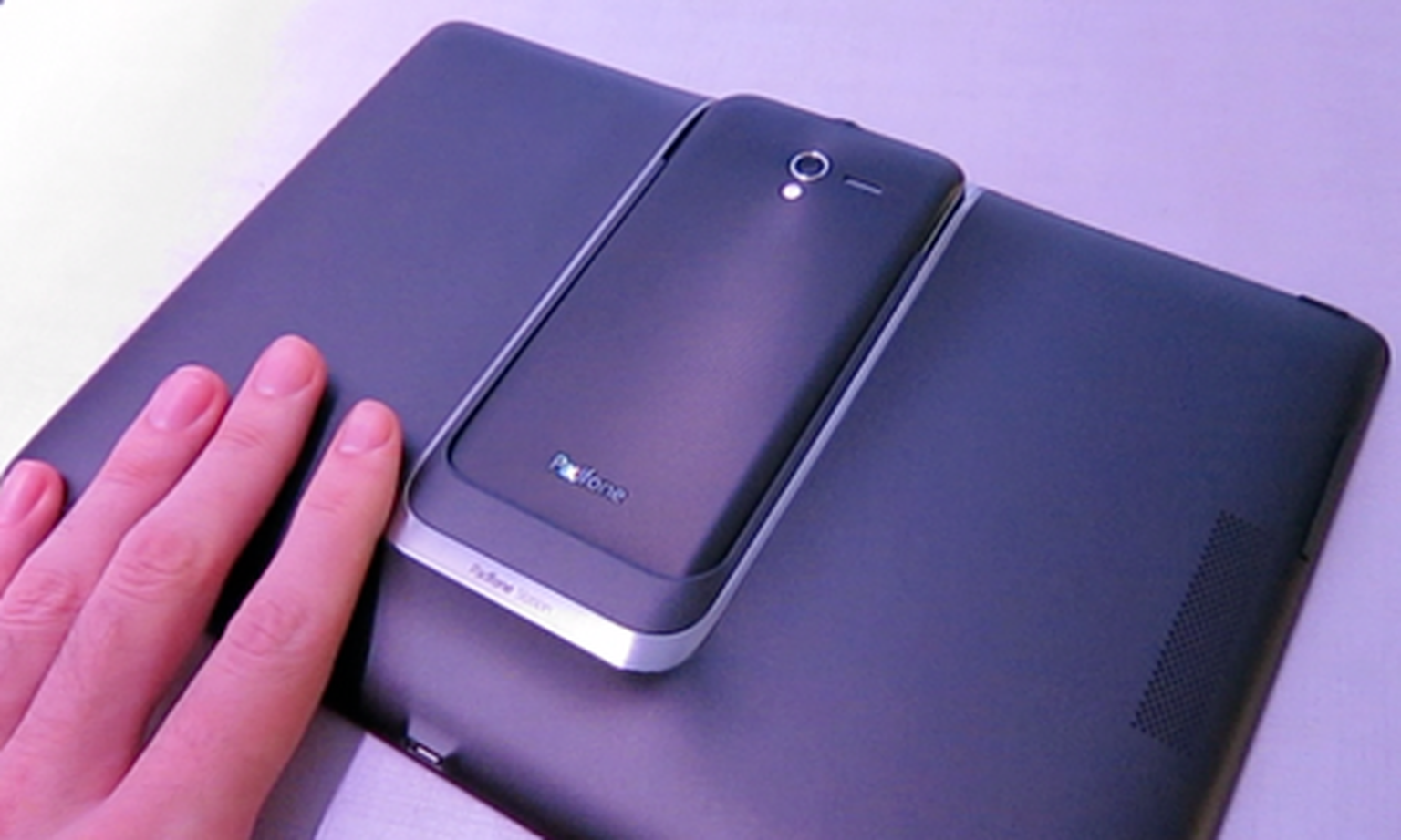 Asus Padfone 2: hands-on