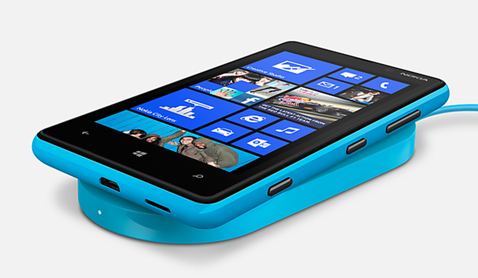 Nokia Lumia 820 mid-range Windows Phone 8 handset announced