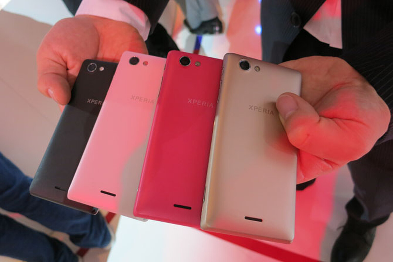 Sony Xperia J: UK availability announced
