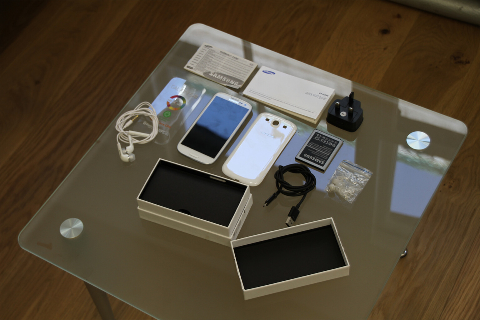 Samsung Galaxy S3: What's in the box?