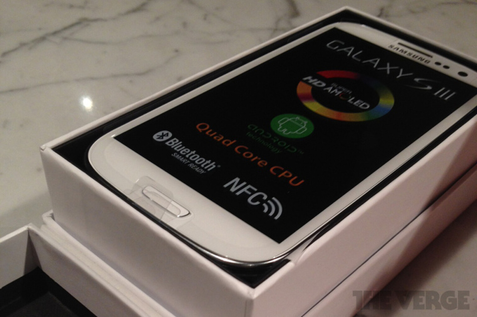 Samsung Galaxy S3 available now... in Dubai!