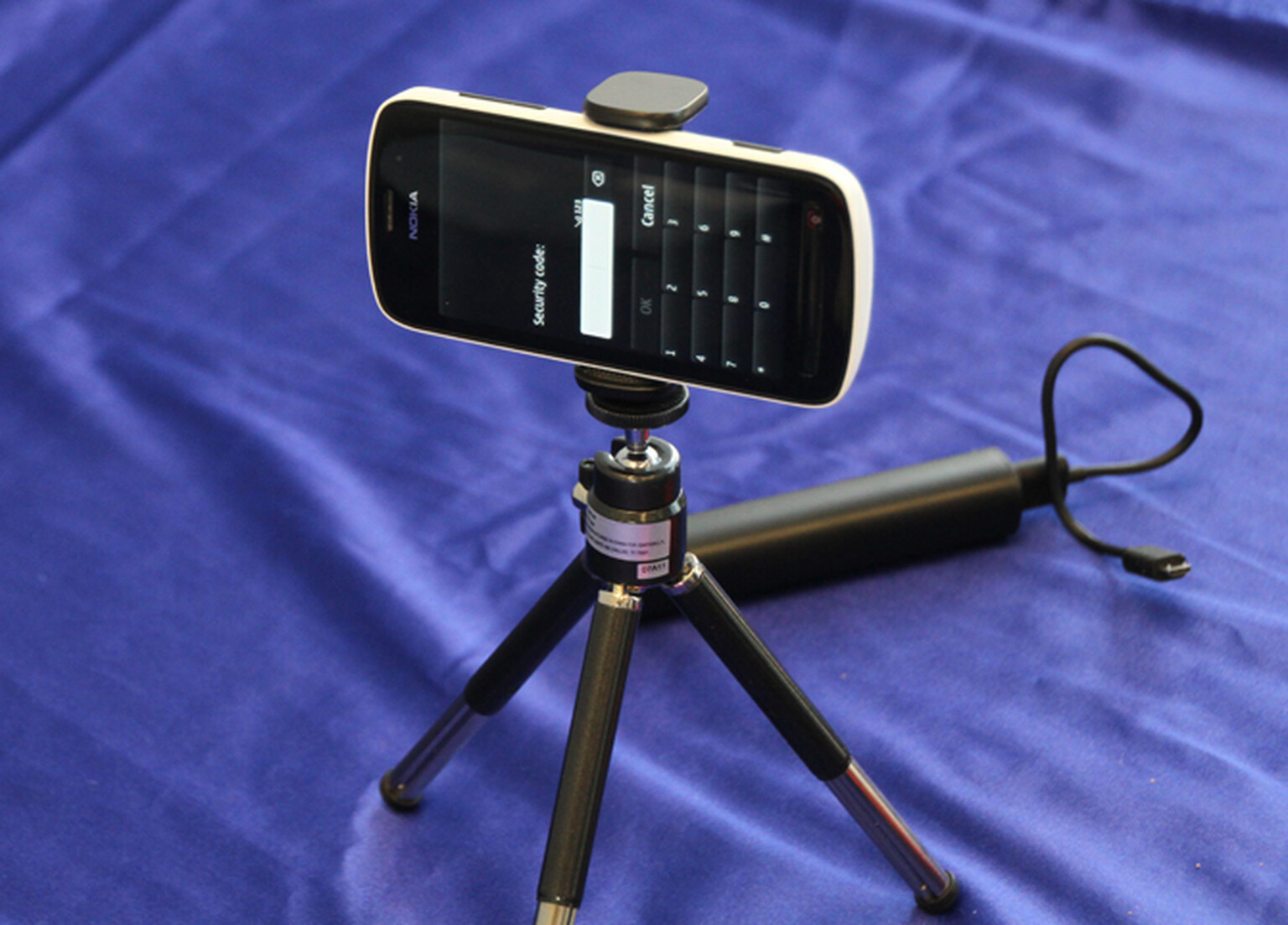 Nokia 808 PureView 808 accessories: hands-on photos