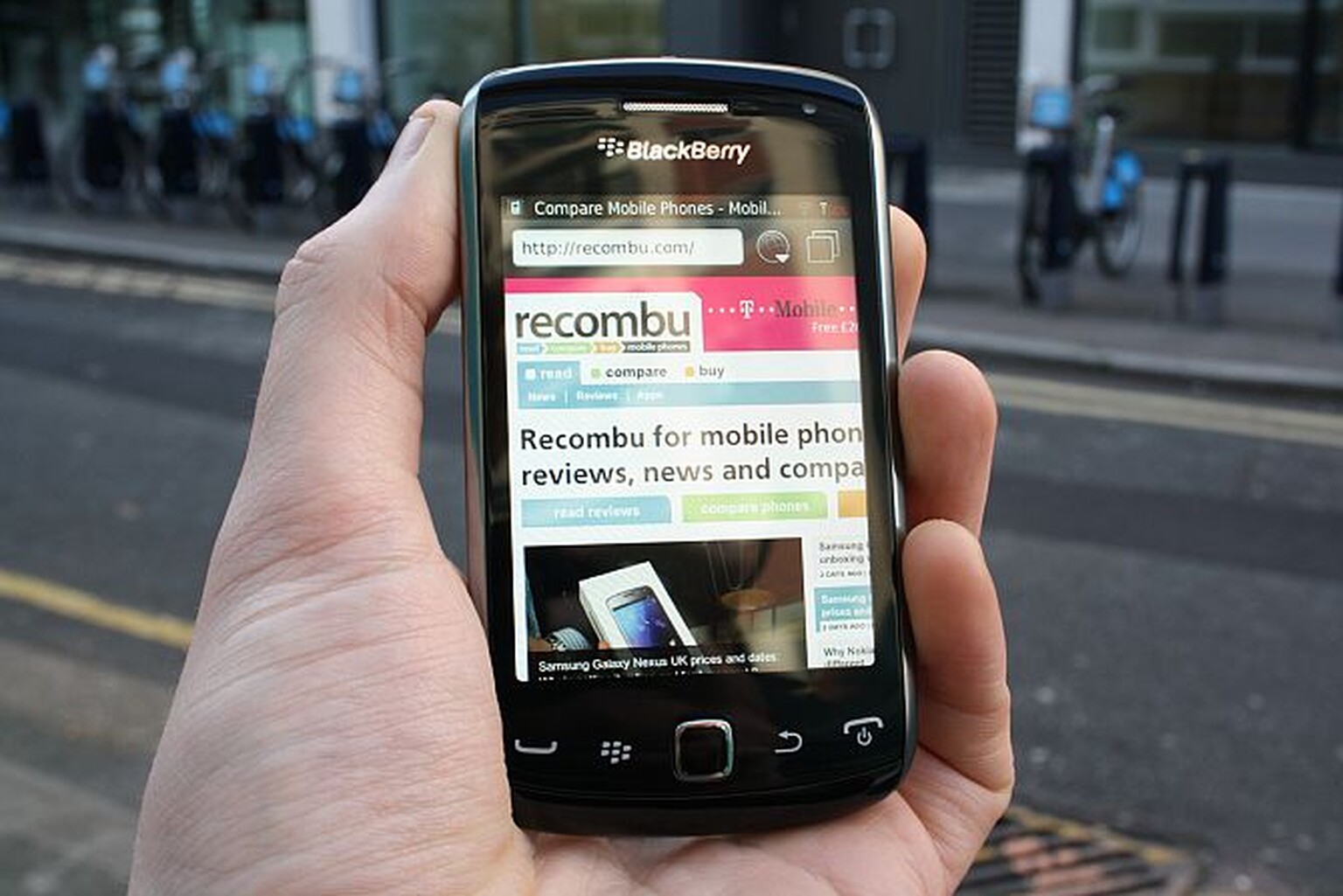 Wednesday Deals: Samsung Galaxy S2, BlackBerry Curve 9380 and more