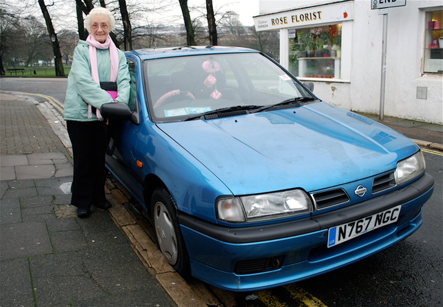 Should old people be made to re-take their driving test?