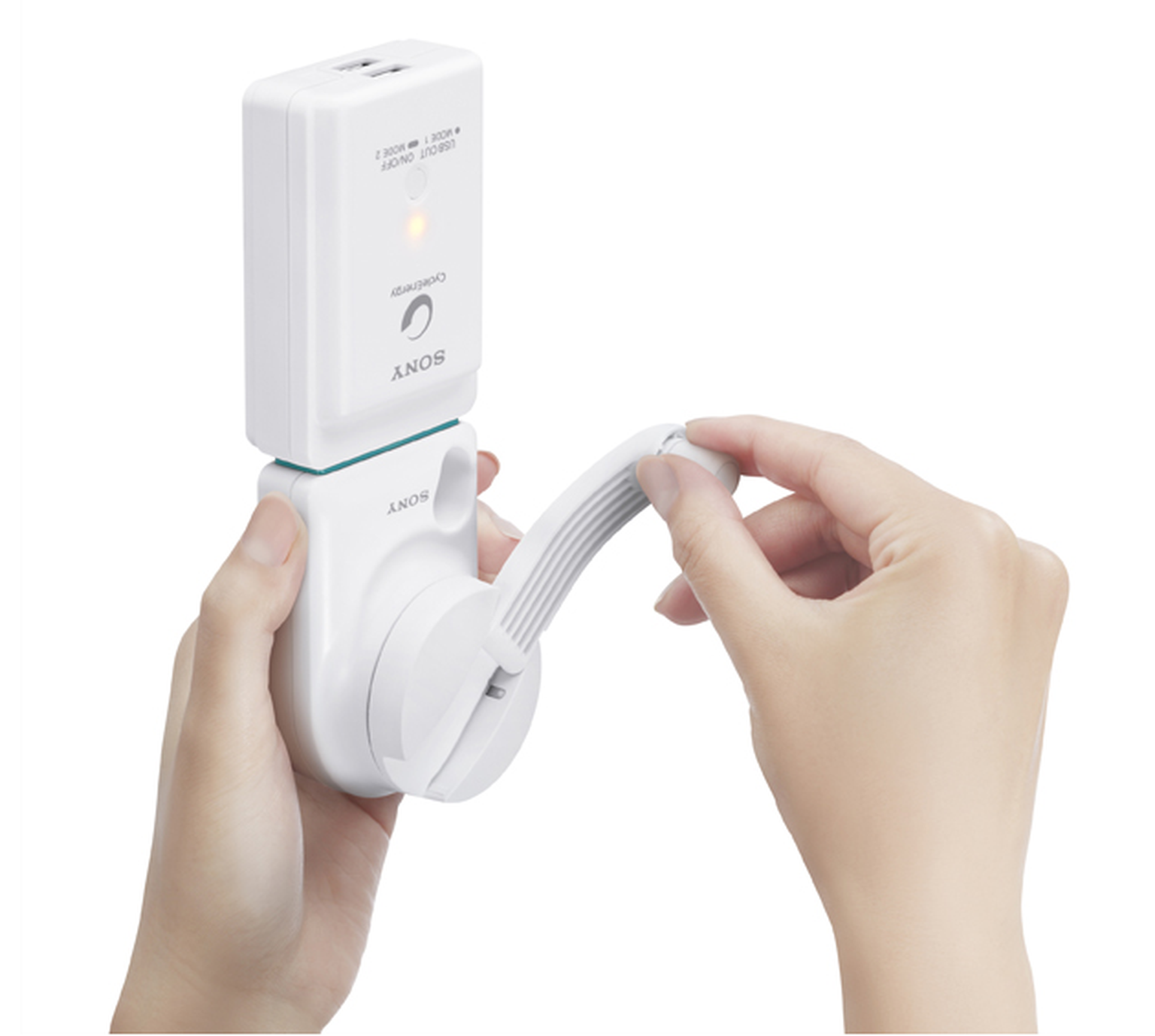 Sony reveals wind-up USB charger