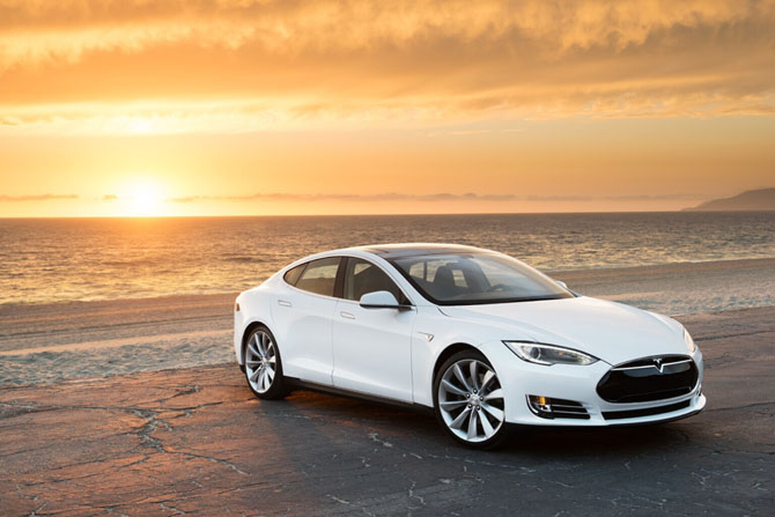 Electric cars could be cheaper to make than their fossil-fuelled counterparts by 2027