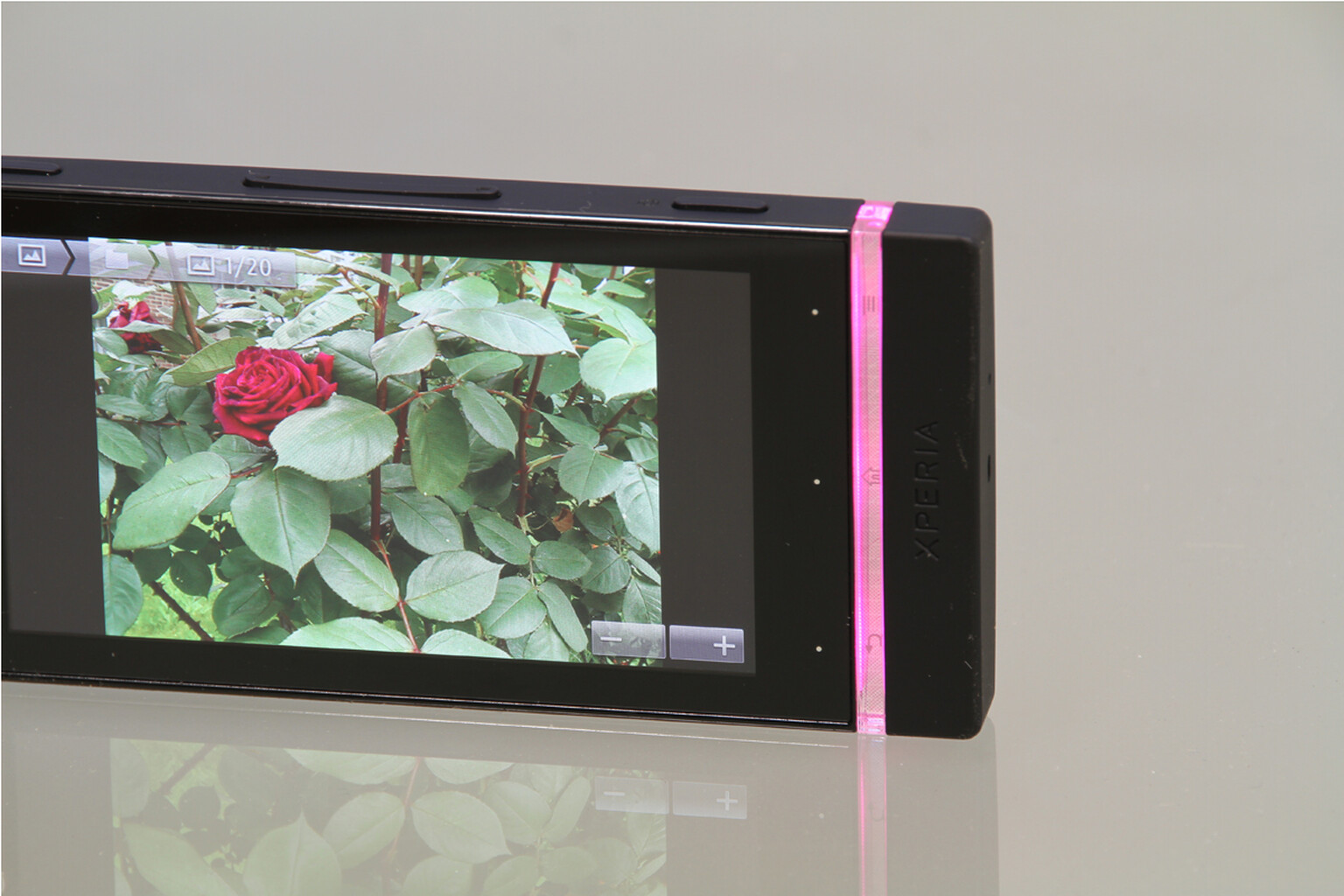 Sony Xperia U Review: In Depth