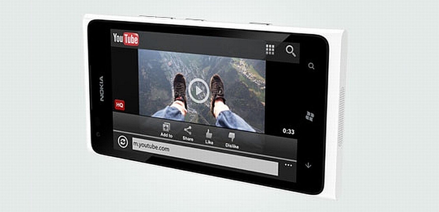Nokia Lumia 900 available in the UK on pre-order