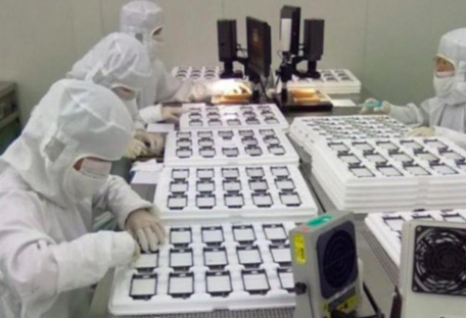 New iPhone to include LTE, new Micro Dock Connector and 3.5-inch display?