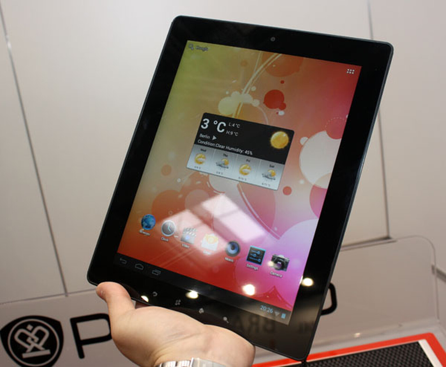 Prestigio Multipad 9.7: iPad-sized Android 4.0 tablet for £160