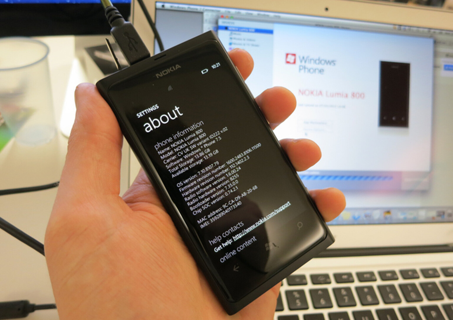 Nokia Lumia 800 update reportedly tripling battery life