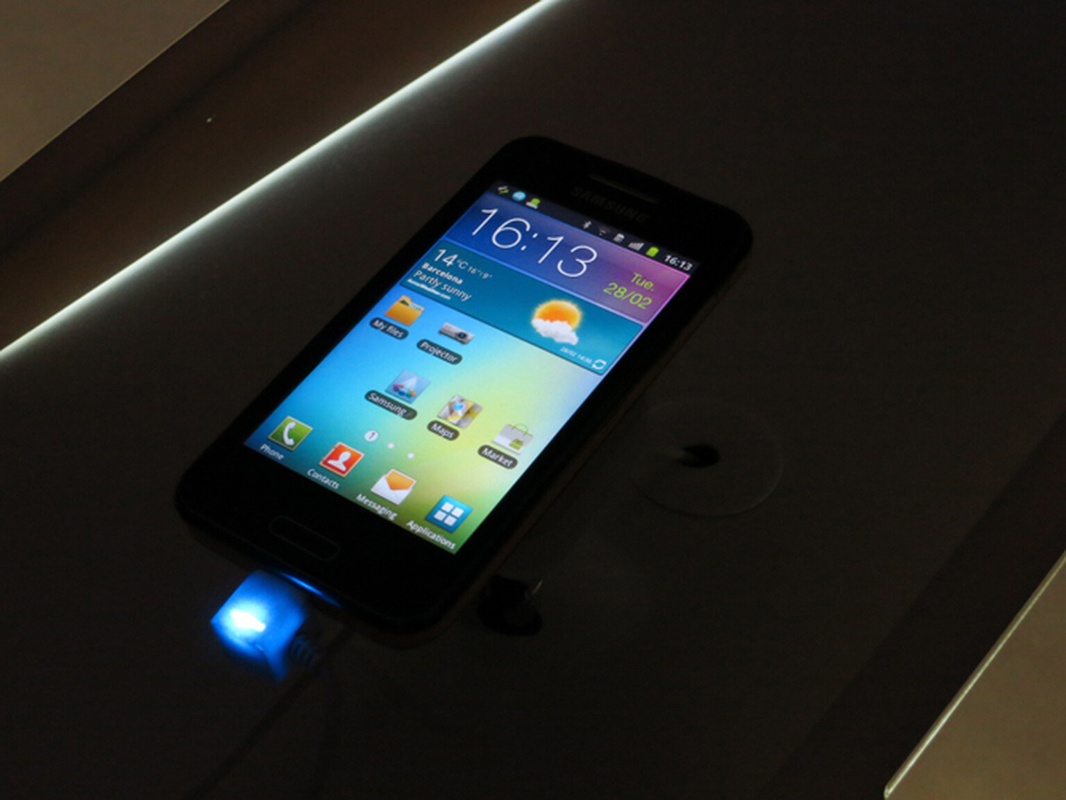 Samsung Galaxy Beam: Hands-on photos and video