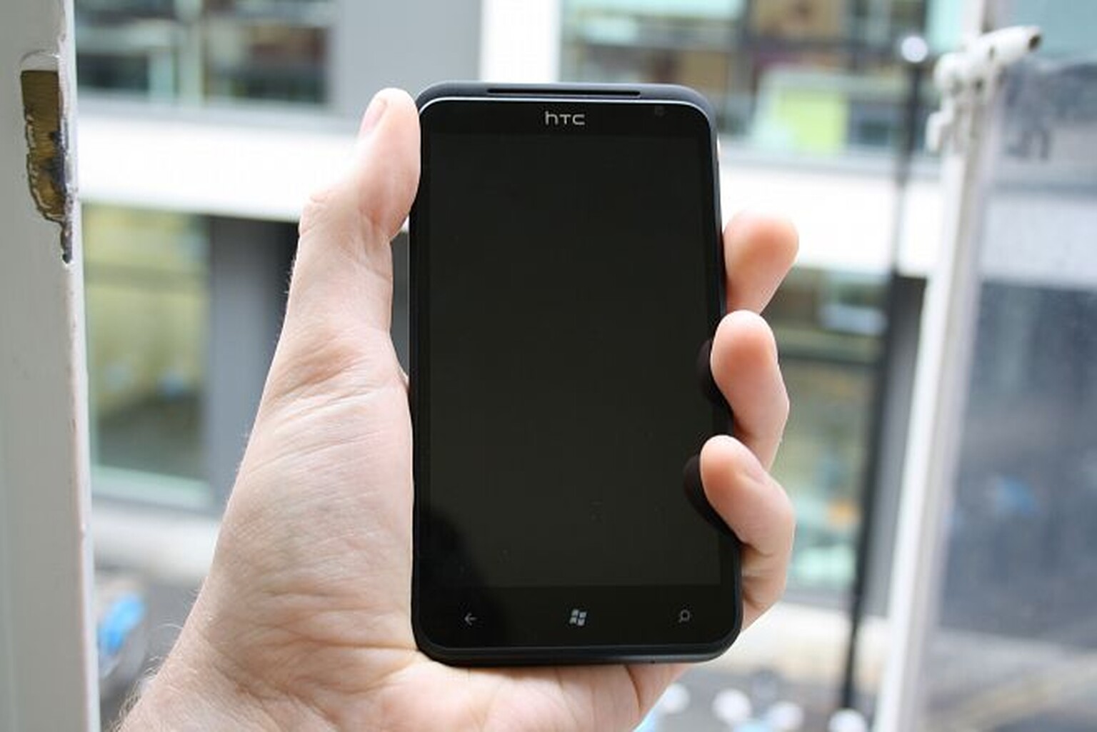 HTC waiting on Windows Phone Apollo before releasing new handsets