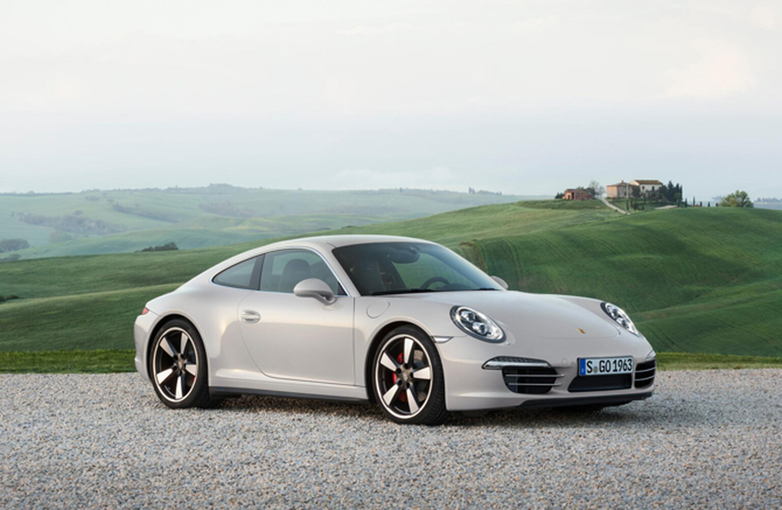 Porsche celebrates 911 birthday with 50 Years Edition