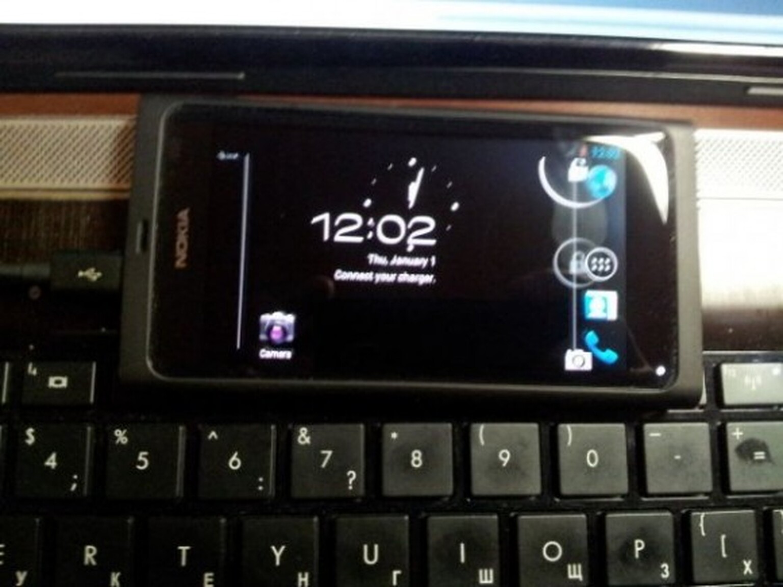 Nokia N9 dual-boots into Ice Cream Sandwich